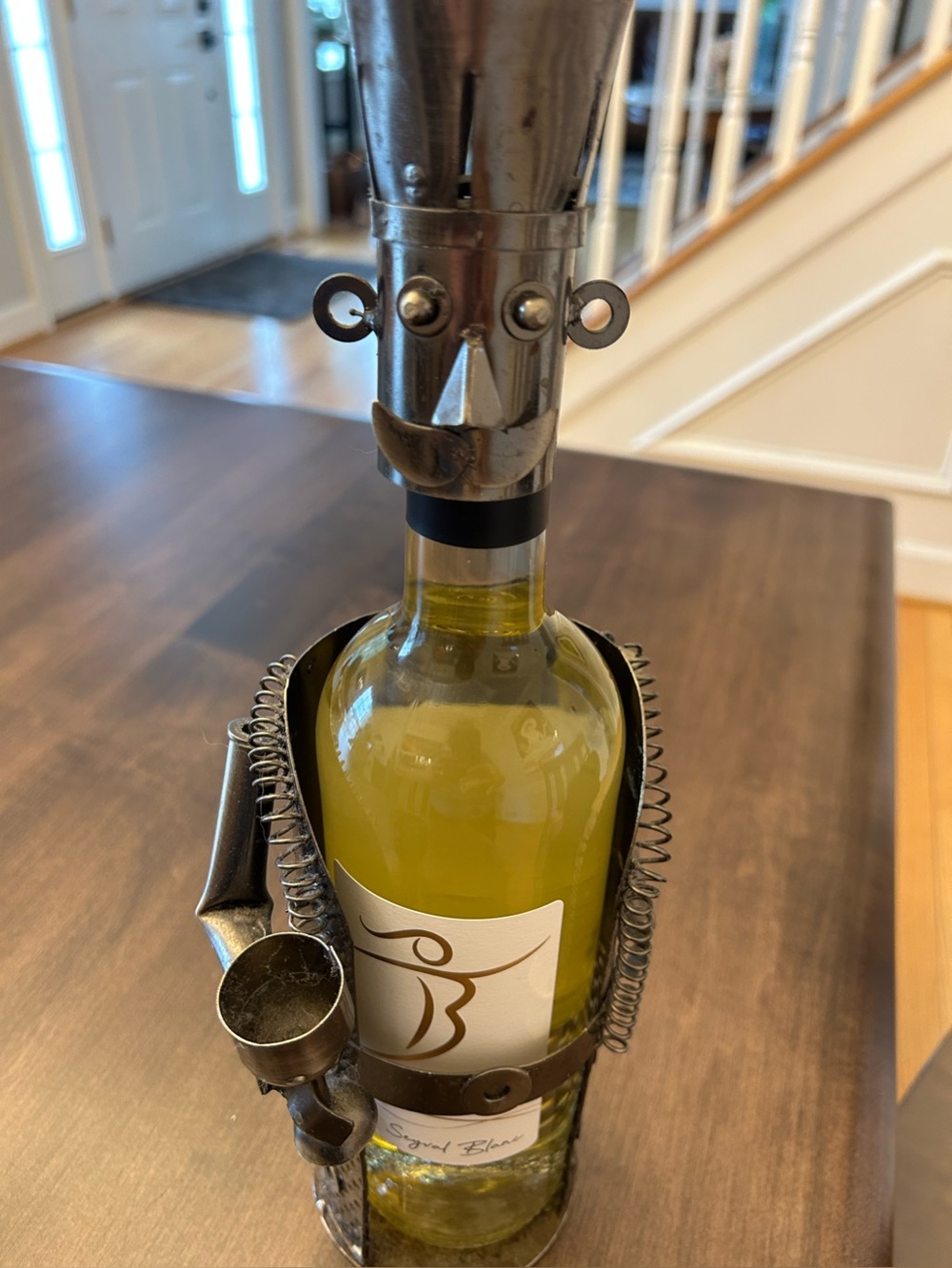 Wine bottle holder